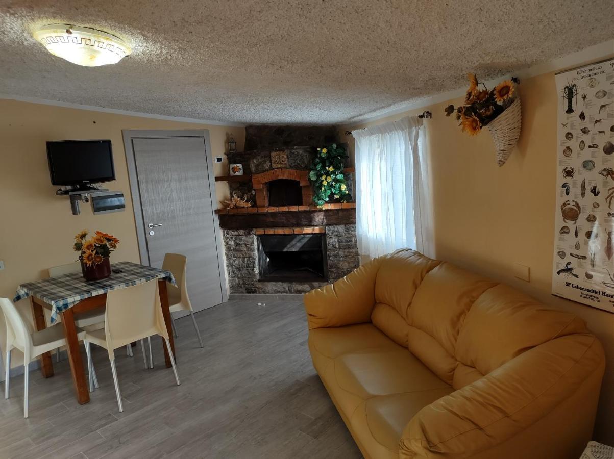 Ferienwohnung Il Cerseto Santa Domenica Talao Exterior foto